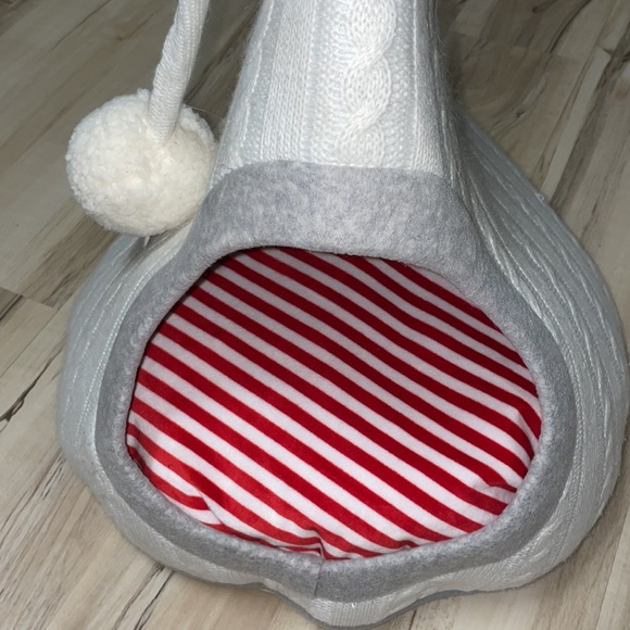 Cat perch bed. - Picture 1 of 8